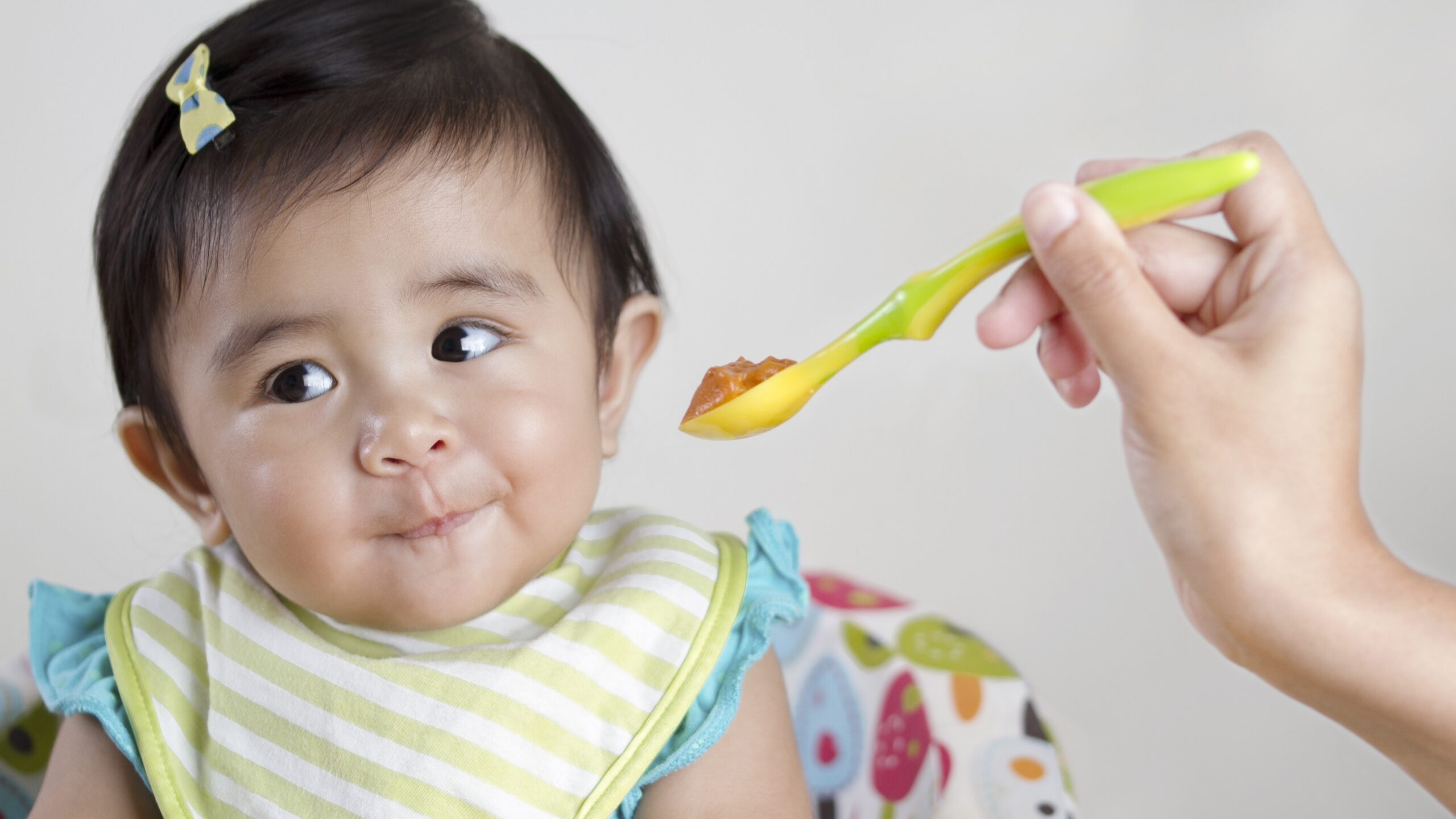 national-weaning-week-7-tips-for-moving-your-baby-onto-solid-foods-136426915738902601-180507091014