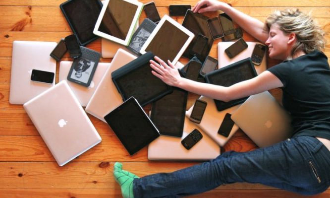 technology-addiction-750x500-666x399-1