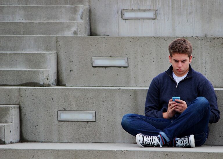 texting-1999275_960_720-1